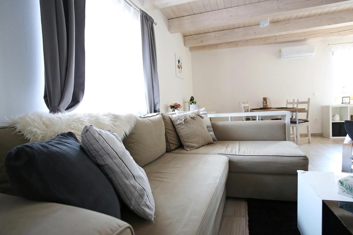 Husovka No135 Villa Libice nad Cidlinou ภายนอก รูปภาพ