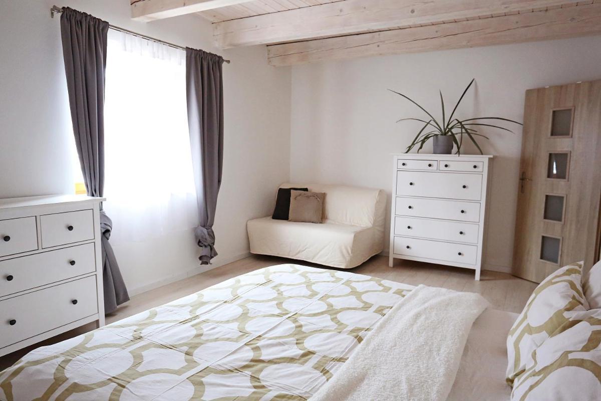 Husovka No135 Villa Libice nad Cidlinou ภายนอก รูปภาพ